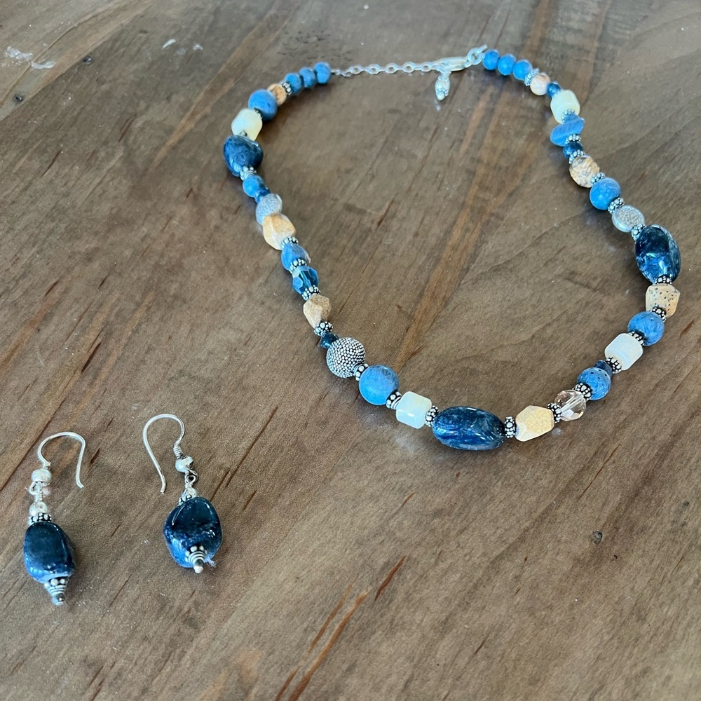 Matching Jewelry Set - Picture 2 of 2
